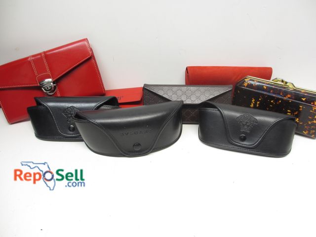 Lot 31-1518 - Antonio Milani Wallet and (7) Glasses Cases: Gucci, Die Buille, etc.