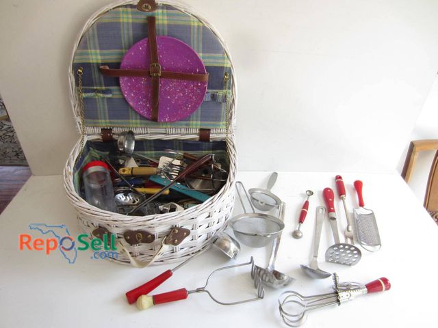 Lot 31-9168 - White wicker basket with leather strap closures and fabric-lined interior, including assorted stainl...