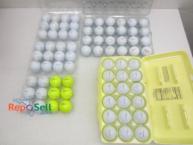 Lot 31-6533 - (78) Excellent Condition Pro V1 Titleist Golf Balls