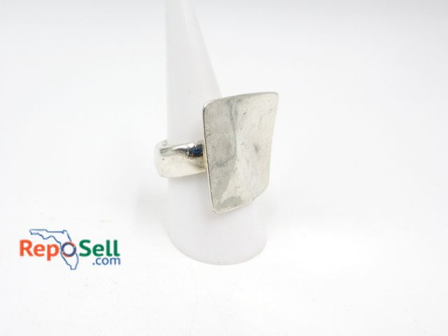 Lot 31-7027 - .925 Silver Modern Ring by RLM (Robert Lee Morris) - Size 7 - 14.8g
