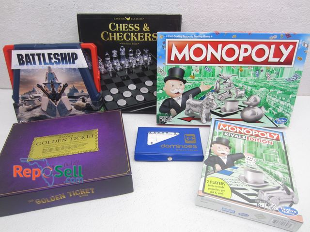 Lot 31-1081 - Lot of Games: Monopoly, Battleship, Chess, Checkers, etc. - Some New
