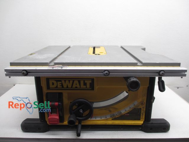 Lot 31-8094 - DeWalt Table Saw #DWE7491 - No Blade - Powers On