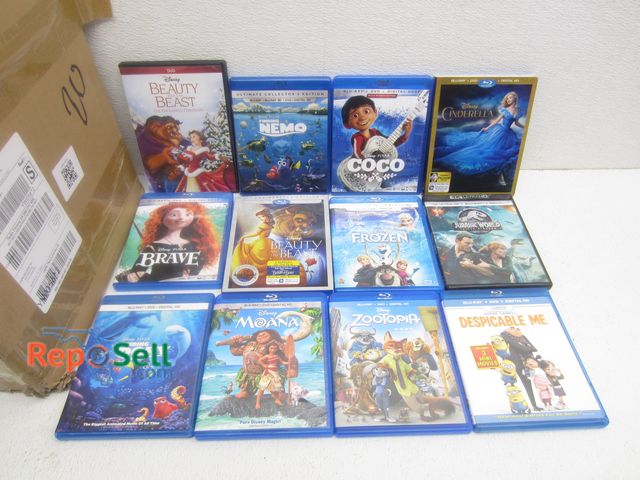 Lot 31-6498 - (45) Blu-Ray DVD Disney Movies: Moana, Coco, Nemo, etc.