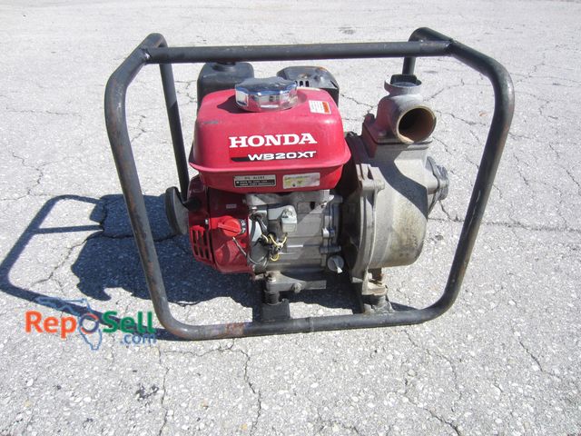 Lot 31-3289 - Honda WB20XT Trash Pump