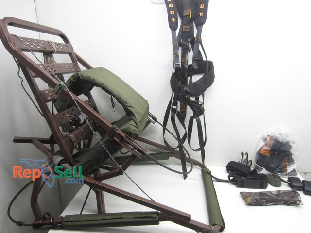 Lot 31-5540 - Tree Stand w/(2) Safety Harnesses &amp; Accessories