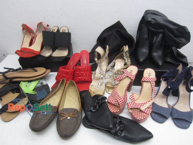 Lot 31-1167 - Womens Dress Shoes: Azalea Wang, Liliana, MK, GBG, Tommy Hilfiger, etc. Mostly Sizes 8.5 &amp; 9
