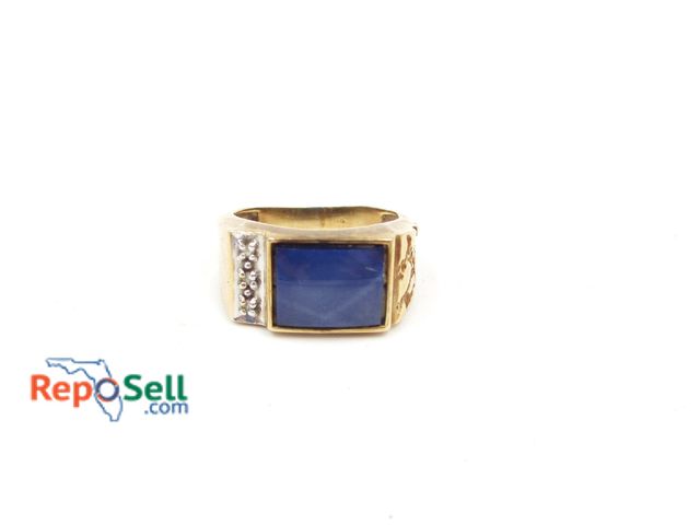 Lot 31-1026 - 10K Yellow Gold Lapis Hammered Ring Size 6 - 4.36g total