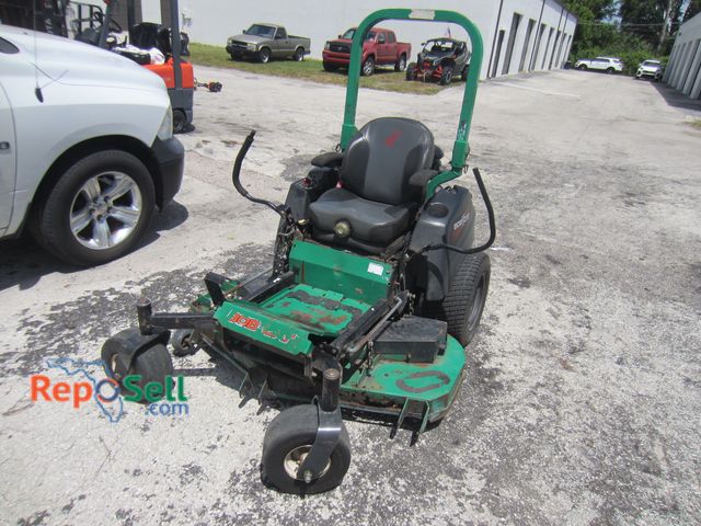 Lot 31-9150 - Bobcat zero-turn riding lawn mower ZT 3400 - ran when tested. Blades engaged. Hydraulic Hose Needs T...