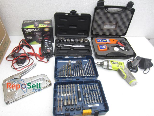 Lot 31-5183 - Lot of Tools: Ryobi Tek4 Sm. Drill w/Batt &amp; Charger (Powers On), Circuit Detective Kit, Duracell...