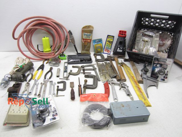 Lot 31-6443 - Tool Lot: Air Hose, Saw Blades, LED Head Lamps, Allen Wrenches etc