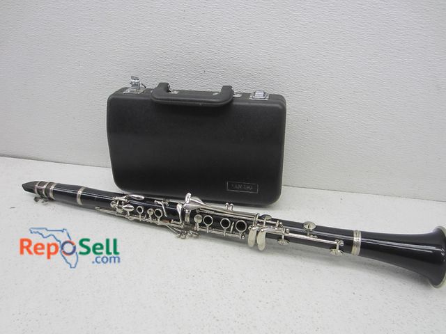 Lot 31-2377 - Yamaha Clarinet with Case
