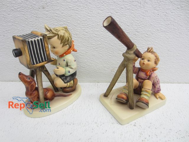 Lot 31-2442 - (2) Goebel Figures: Photographer And Astronomer, Both West Germany