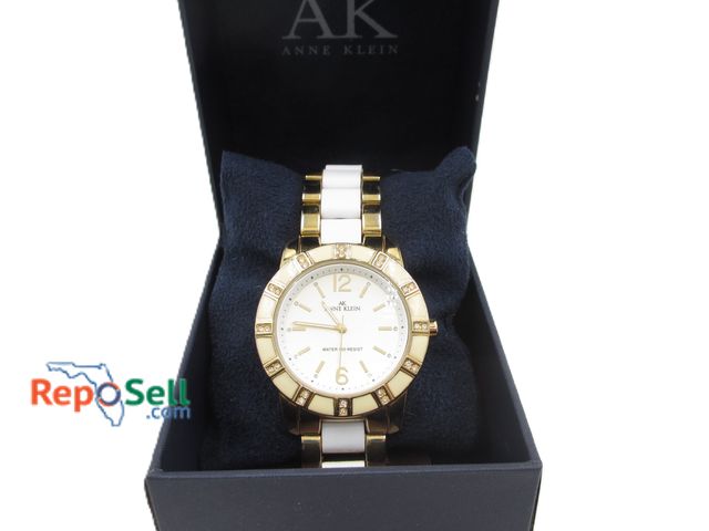 Lot 31-1003 - Ladies Anne Klein Watch Y121E with Box - Like New - Running