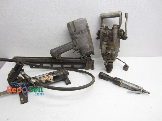 Lot 31-3315 - (4) Pneumatic Tools: Heavy Duty Drill, Nail Gun, Body Repair Tool etc