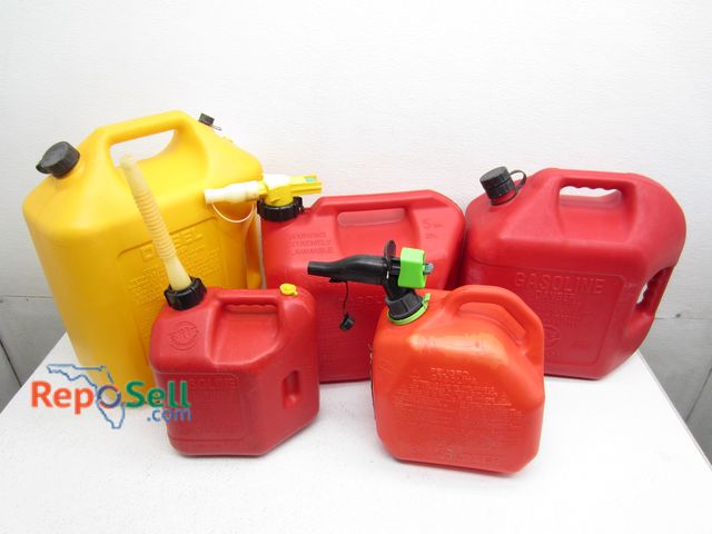 Lot 31-1144 - (5) Gas Cans: 5 gal, 2 gal, 6 gal diesel