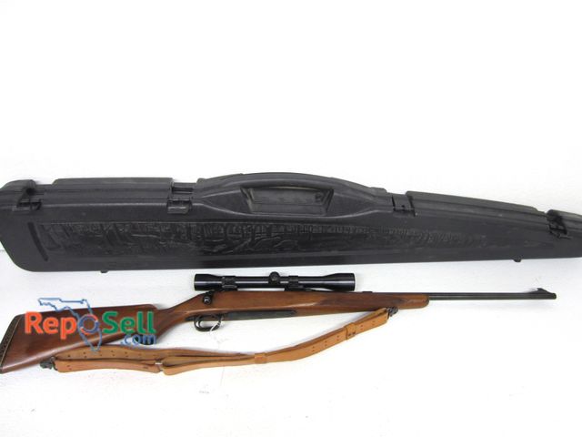 Lot 31-9033 - Savage Arms Model 110 30-06 Rifle with Hard Case - Serial 30885