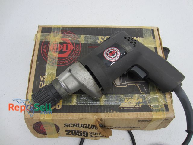 Lot 31-6240 - B&amp;D Scrugun 2059 - Powers On