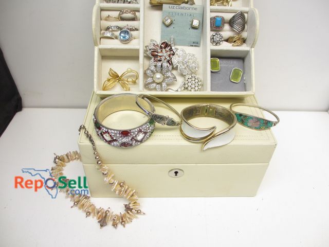 Lot 31-6012 - Jewelry Box with mirror and jewelry: bangles, necklace, earrings, etc.
