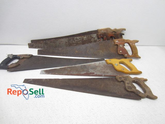 Lot 31-9404 - (6) vintage hand saws