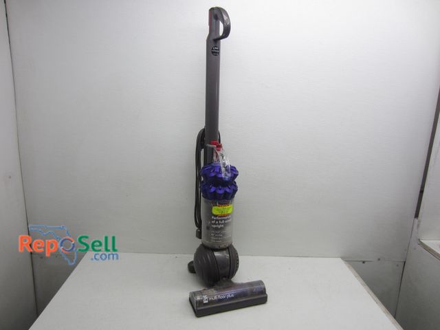 Lot 31-9226 - Dyson Multi-Floor Plus Vac - Powers On