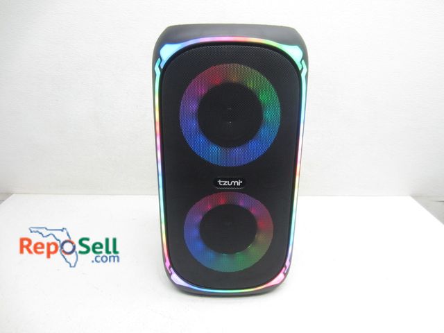 Lot 31-9224 - Tzumi Super Bass jobsite Bluetooth speaker, powers on