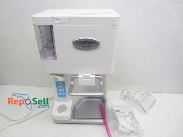 Lot 31-4239 - Cuisinart Soft Serve Ice Cream Maker w/Accessories - Powers On