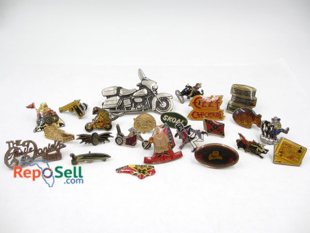 Lot 31-3024 - (22) 1970 &amp; 80's Hat Pins, Tie Tacs