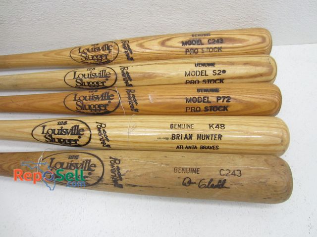 Lot 31-9503 - (5) Louisville Slugger Bats: Glidden, Hunter, Pro Stock
