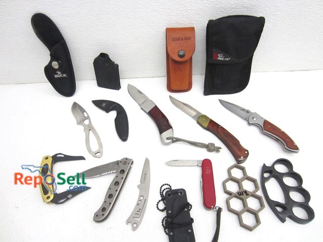 Lot 31-6111 - (9) Knives And (2) Brass Knuckles: Buck, CRKT, Bear etc