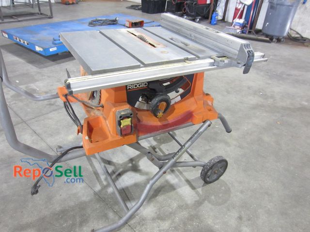 Lot 31-8020 - Ridgid 10" Portable Table Saw Powers On - #R4513