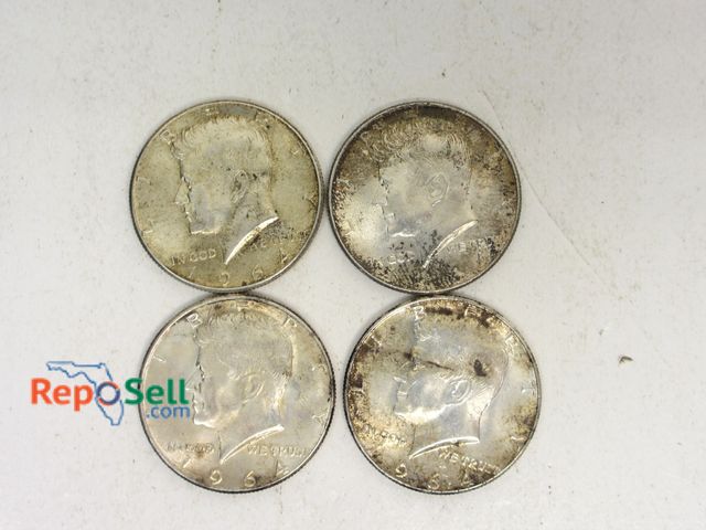 Lot 31-9015 - (4) 1964 90% Silver Half Dollars - 49g
