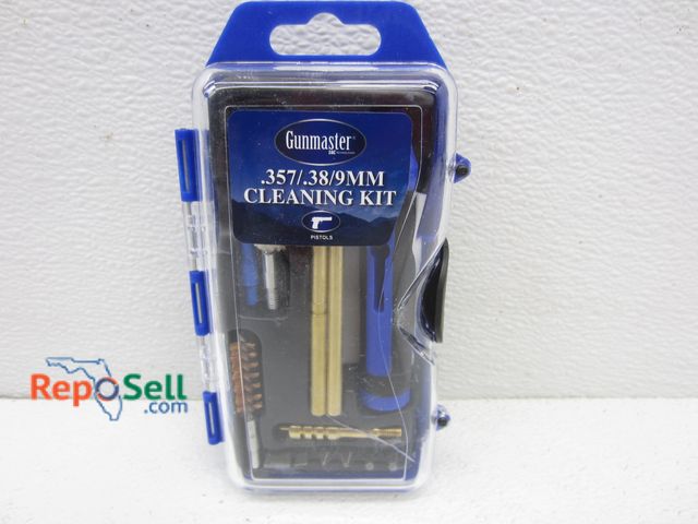 Lot 31-7377 - Gunmaster Cleaning Kit - .357/.38/9mm, Small Crack On Case