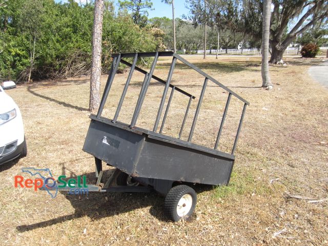 Lot 31-2084 - Lawn Trailer 36" x 60"