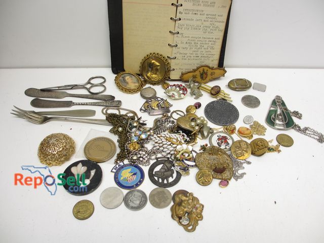 Lot 31-5058 - Assorted Costume Jewelry