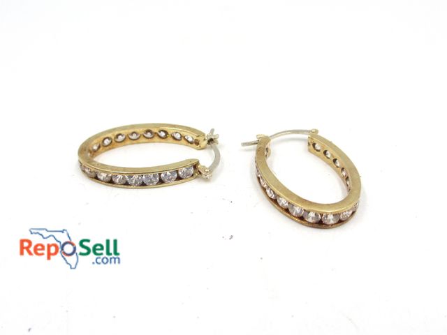 Lot 31-9007 - 14K yellow gold loop earrings with clear stones - 6.21g total
