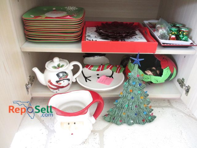 Lot 31-1449 - Large Lot Of Holiday Dishware, Bowls, Plates, Serving Platters etc