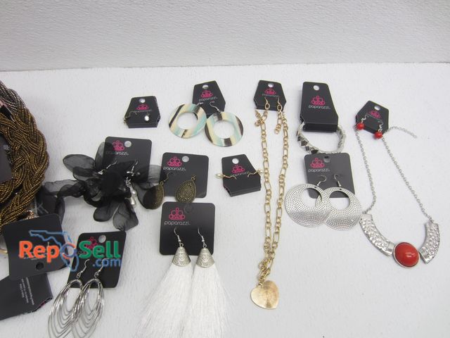 Lot 31-2007 - New Paparazzi Jewelry on Cards