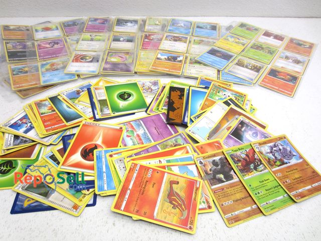 Lot 31-3323 - Lot of Pokemon Cards