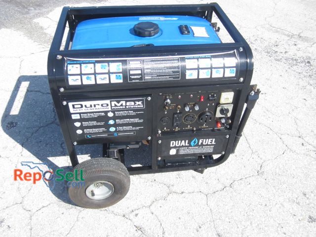 Lot 31-6097 - Duromax XP 12000 EH Dual Fuel Generator - ran when tested.