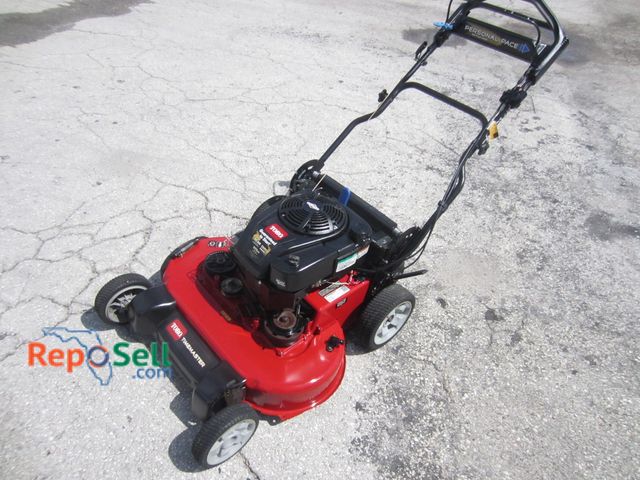 Lot 31-6104 - Toro 30" Commercial Self-Propelled Lawn Mower #21200 - Has Compression