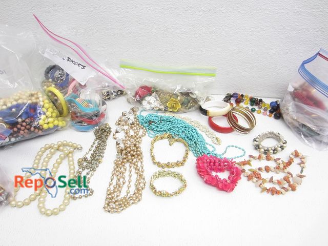 Lot 31-2489 - Costume Jewelry 7lb 7oz