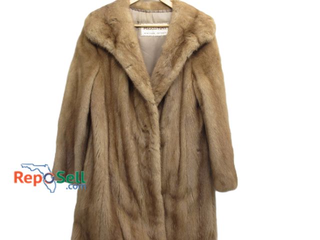 Lot 31-5005 - Vintage Annis Furs New York/Detroit Mink Coat (full length) Size Medium - EMBA American Mink Royal Q...