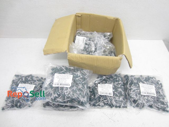 Lot 31-6165 - Box of new DMI metal roofing screws, various sizes mainly #12x1.5"