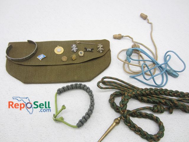 Lot 31-4460 - Military Lot: Pins, Whistle, Paracord, etc.