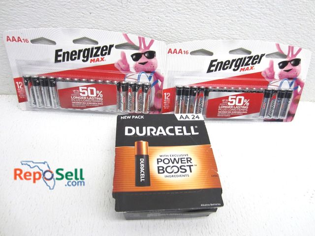 Lot 31-6100 - (32) 2023 AAA Energizer And (24) 2024 AA Duracell Batteries
