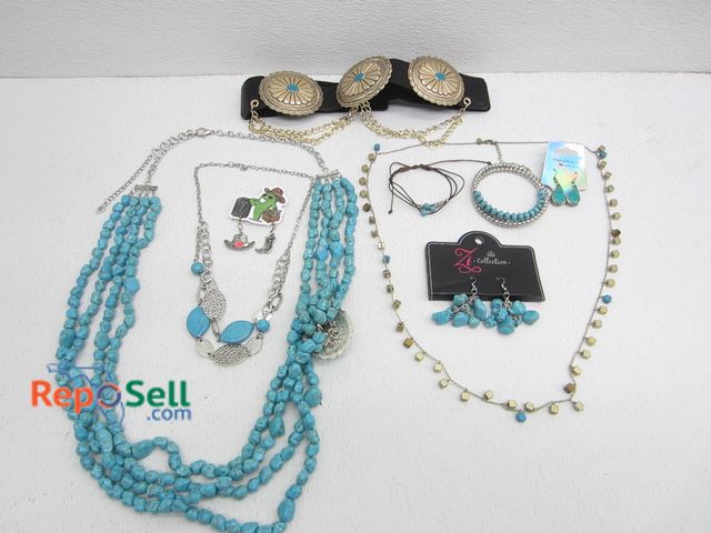 Lot 31-3047 - Lot of Southwestern Jewelry