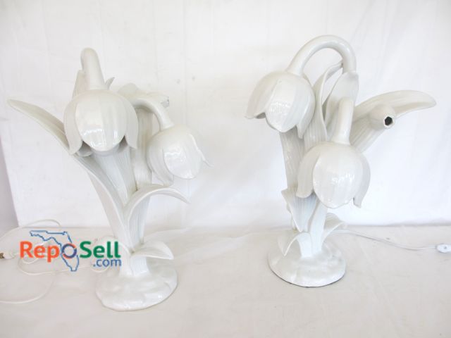 Lot 31-1048 - (2) Ceramic Tulip Lamps - White, 20"H