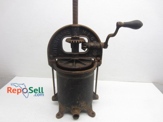 Lot 31-4388 - Vintage Enterprise Sausage Stuffer Machine