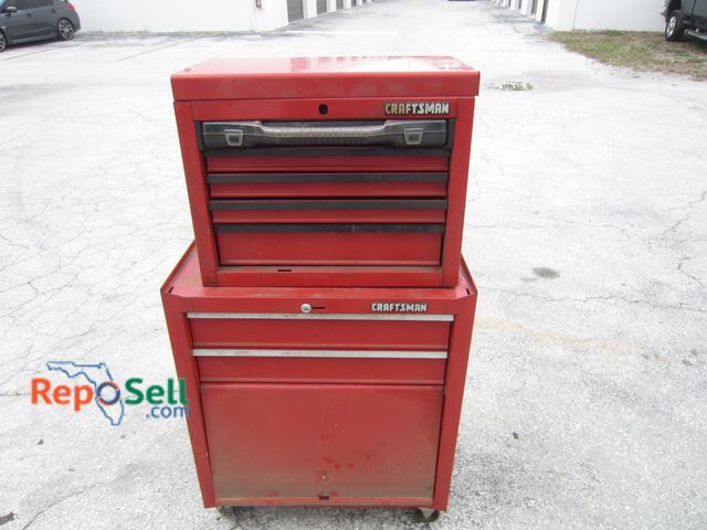 Lot 31-3337 - Craftsman Rolling  Tool box with tools