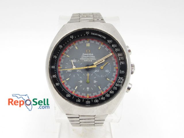 Lot 31-8353 - Omega Speedmaster Professional Mark II Watch - Running - After Market Band, 41mm, Lug Width 20mm